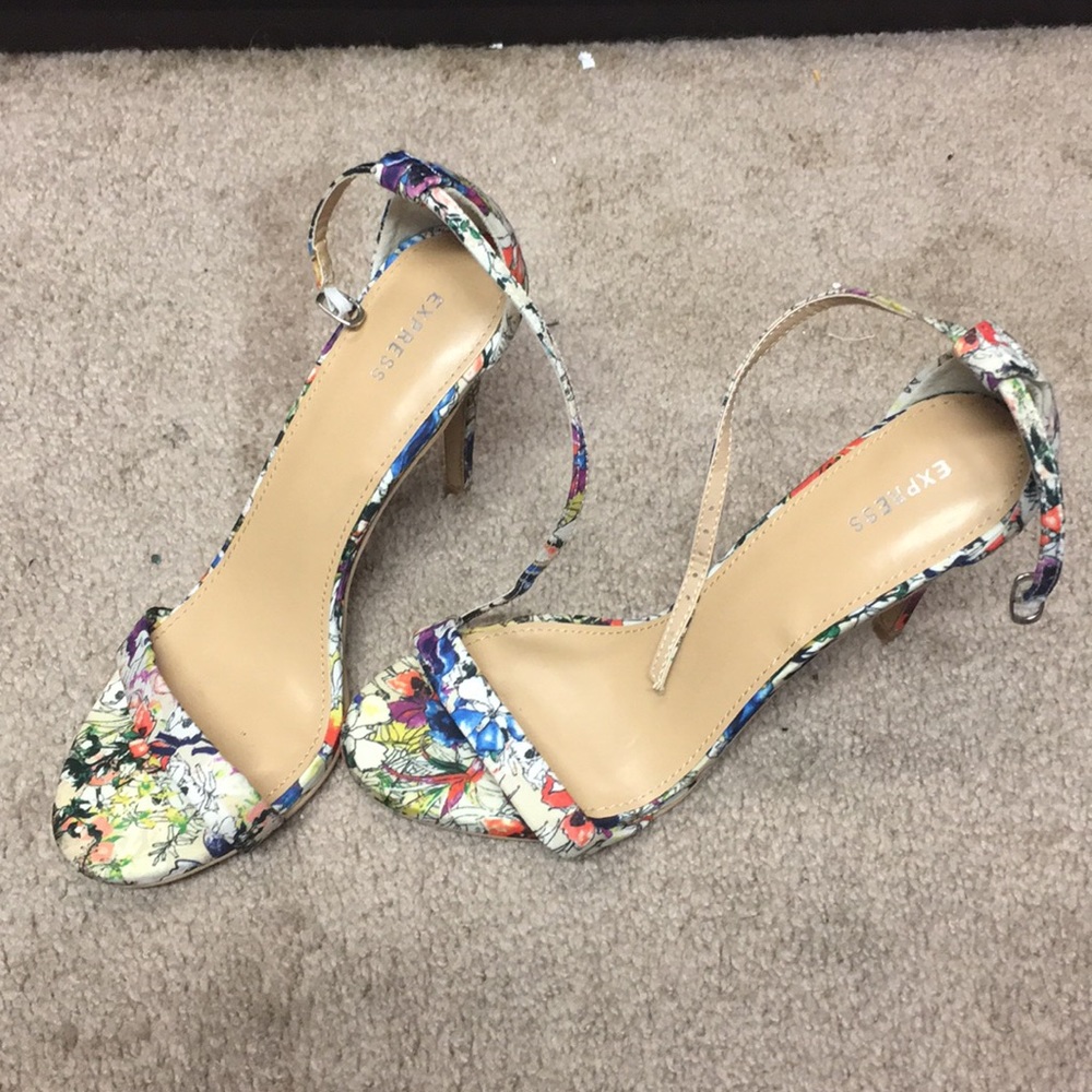 Express colorful heels
